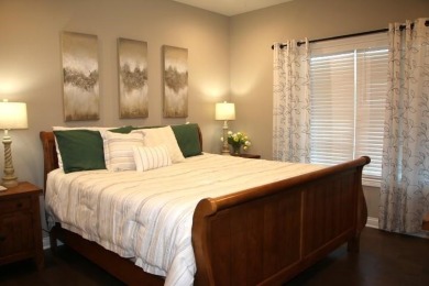 $29,900 HUGE PRICE DROP TO 610K! AMAZING YEAR-ROUND LAKE VIEWS! - photo 18
