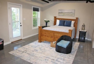 $29,900 HUGE PRICE DROP TO 610K! AMAZING YEAR-ROUND LAKE VIEWS! - photo 29