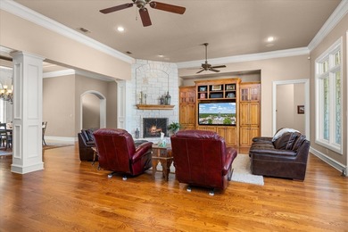 Welcome to an extraordinary waterfront estate that defines - photo 3