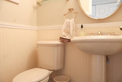 Investor Opportunity Tenant occupied Throuh February 2027 - photo 10