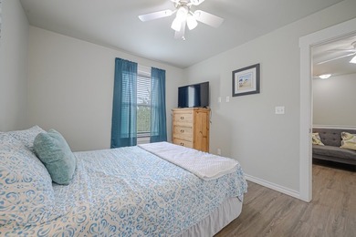 Turnkey Income-Producing Coastal Cottage | STR Allowed | Fully - photo 8