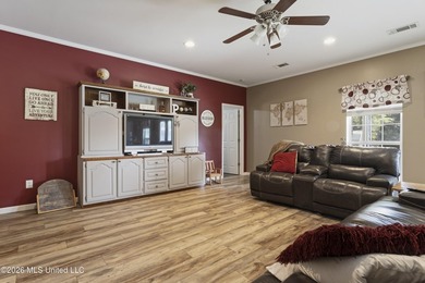 Enjoy the perfect blend of privacy and convenience with this - photo 8