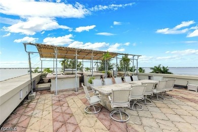 Panoramic riverfront views and 1.33 acres of privacy directly - photo 21
