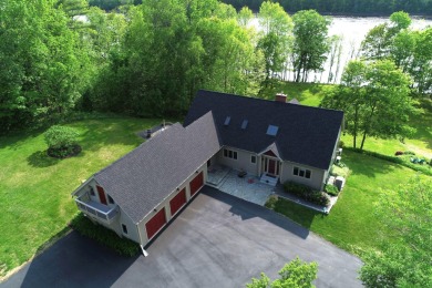  Home For Sale in Pittston Maine