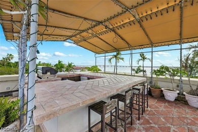 Panoramic riverfront views and 1.33 acres of privacy directly - photo 22