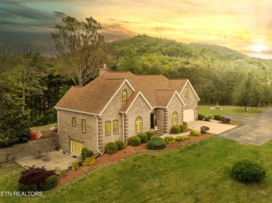 PRICE IMPROVEMENT. Lovely Legacy Estate Home on 2 Acres - photo 2