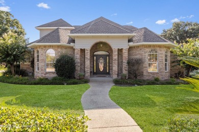 Beautiful updated maintained home. Corner lot on Cul De Sac in - photo 1