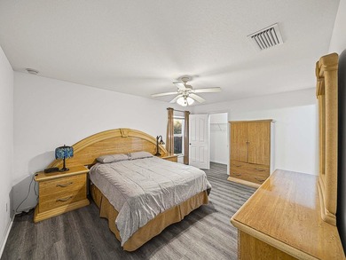This move-in-ready single-family home blends comfort, privacy - photo 9