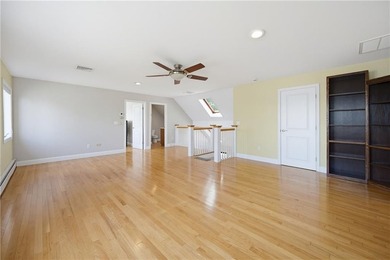 Tucked away on a quiet cul-de-sac, this exceptional waterfront - photo 18