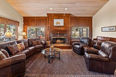 Welcome to a *Rare Find* in gated Fox Acres on 460 Acres w/13 - photo 10