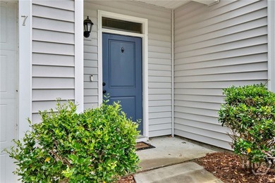 Seller offering $5,000 towards buyer's closing costs! Modern - photo 3