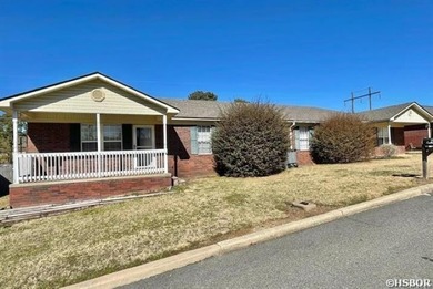 7 Renovated and well-maintained units located in Central Hot - photo 3