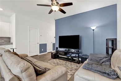 Seller offering $5,000 towards buyer's closing costs! Modern - photo 7