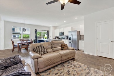 Seller offering $5,000 towards buyer's closing costs! Modern - photo 8