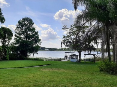 Lake Saunders Home Sale Pending in Tavares Florida