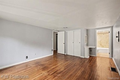 Welcome to your own lakeside oasis! This beautifully updated - photo 8