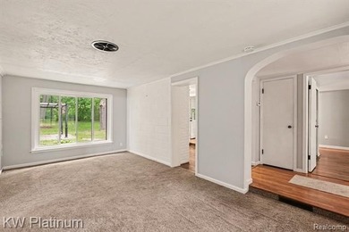Welcome to your own lakeside oasis! This beautifully updated - photo 10