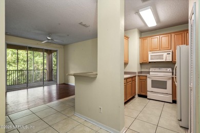 3 bedroom Condo Unit located centrally in the gated and well - photo 4