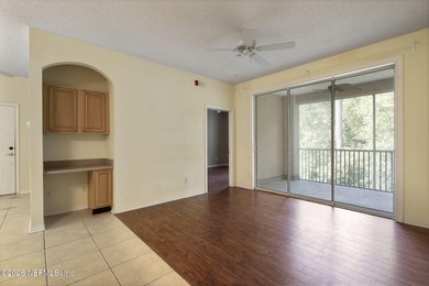3 bedroom Condo Unit located centrally in the gated and well - photo 10