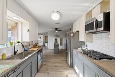Location, space, and lifestyle - this Rockport gem delivers all - photo 4