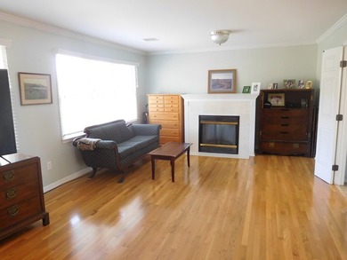 Stately 4-bedroom Georgian-style home in a premier, private - photo 17
