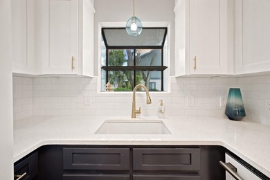 Perfect location and fully furnished! Centrally located in the - photo 19