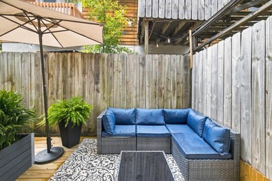 Perfect location and fully furnished! Centrally located in the - photo 22