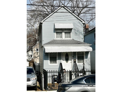 Welcome to this beautifully maintained and move-in ready - photo 23