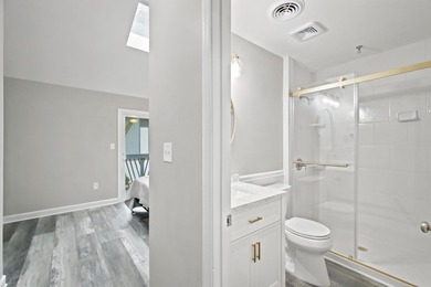 Perfect location and fully furnished! Centrally located in the - photo 26