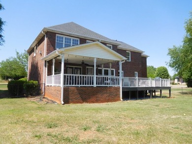 Stately 4-bedroom Georgian-style home in a premier, private - photo 26
