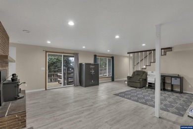 Great Albany home with tons of updates! Kitchen fully gutted and