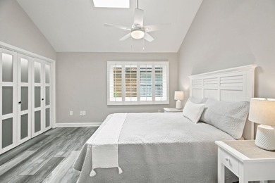 Perfect location and fully furnished! Centrally located in the - photo 34