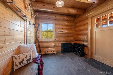 Escape to your own private paradise in this stunning log home - photo 34