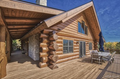 Escape to your own private paradise in this stunning log home - photo 37