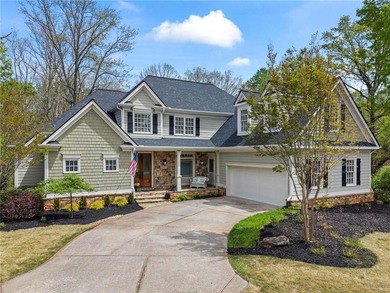 Beautifully tucked away on the 1.02 acre child-friendly - photo 1