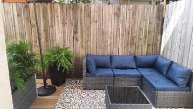 Perfect location and fully furnished! Centrally located in the - photo 43