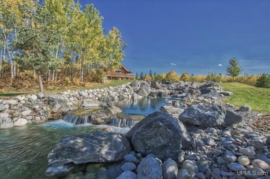 Escape to your own private paradise in this stunning log home - photo 45
