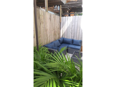 Perfect location and fully furnished! Centrally located in the - photo 47