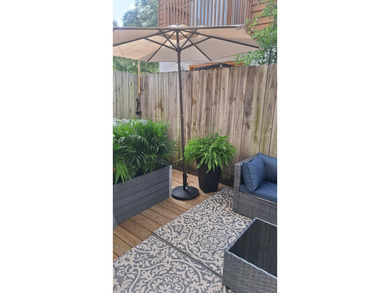 Perfect location and fully furnished! Centrally located in the - photo 48