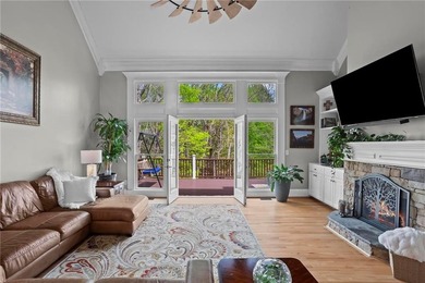 Beautifully tucked away on the 1.02 acre child-friendly - photo 10
