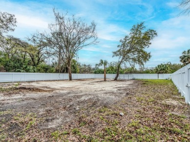 WATERFRONT LOT!! GREAT PRICE! Privacy abounds on this spacious - photo 4