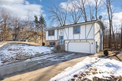 Lake Home Sale Pending in Tonka Bay, Minnesota