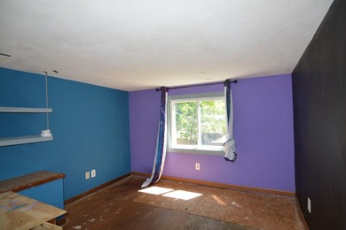 ** NEW PRICE NOW REDUCED** Great home for the outdoor water - photo 17