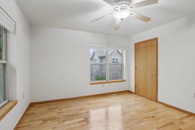Welcome to this bright and airy 2-bedroom, 2-bath - photo 21