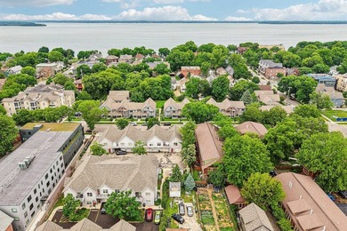 Welcome to this bright and airy 2-bedroom, 2-bath - photo 32