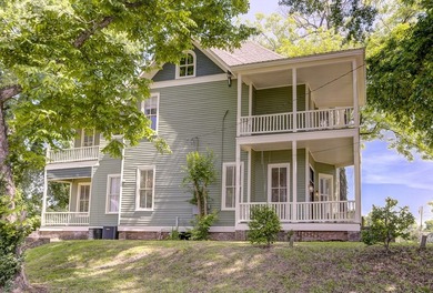Seller is offering a $5000 credit towards the buyer's closing - photo 52