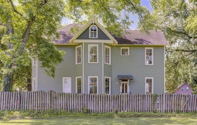 Seller is offering a $5000 credit towards the buyer's closing - photo 53