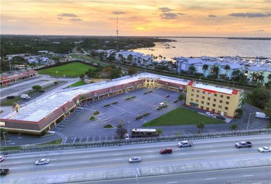 Presenting a rare opportunity to acquire a signature commercial - photo 3
