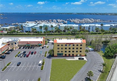 Presenting a rare opportunity to acquire a signature commercial - photo 5