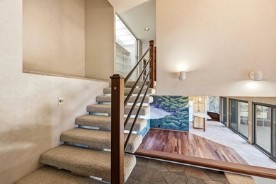 Perched high above the Mississippi River Valley, this - photo 7